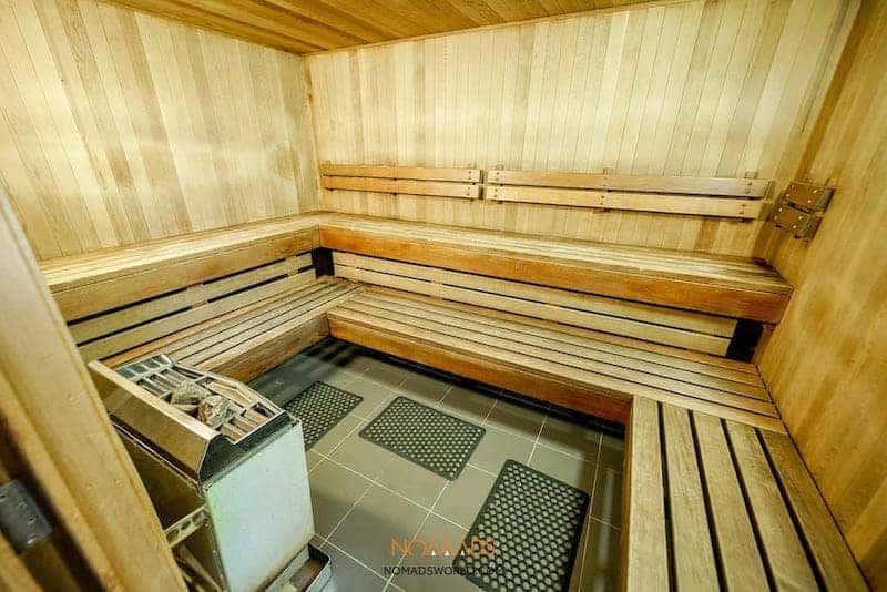 Nomads Queenstown Queenstown Hostel Liquid Snow Tours