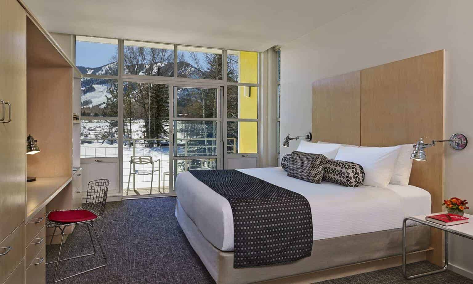 Aspen Meadows Resort - Aspen Snowmass Accommodation - MountainWatch Travel
